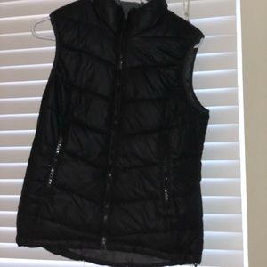 H&M sport Puffy Vest